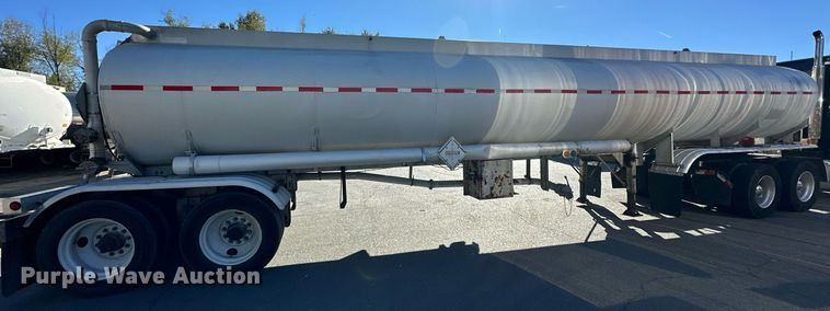 image for item EJ5167 1978 Freuhauf TAG-F2-ESF tank trailer
