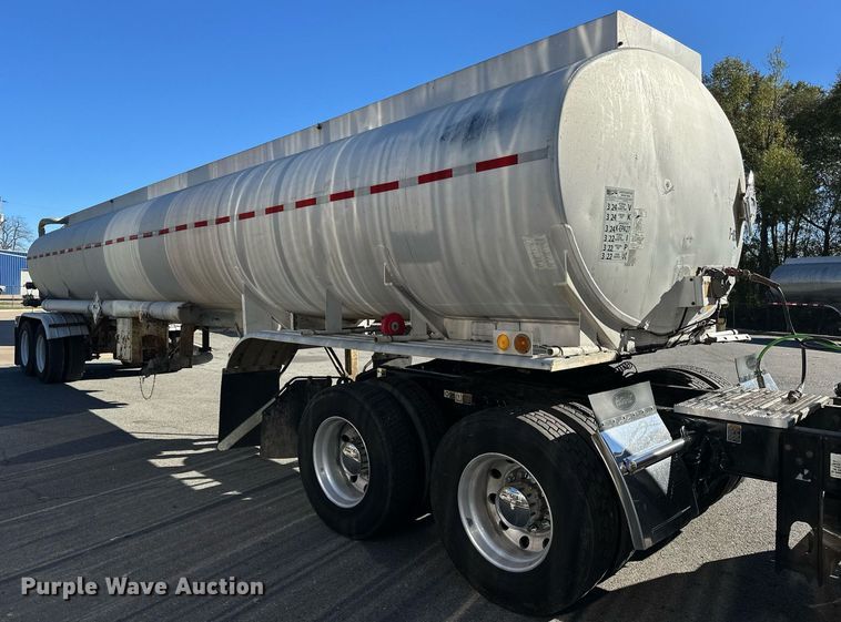 image for item EJ5167 1978 Freuhauf TAG-F2-ESF tank trailer