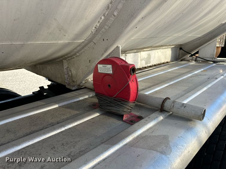 image for item EJ5167 1978 Freuhauf TAG-F2-ESF tank trailer