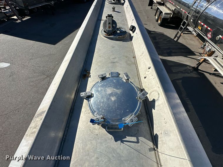 image for item EJ5167 1978 Freuhauf TAG-F2-ESF tank trailer