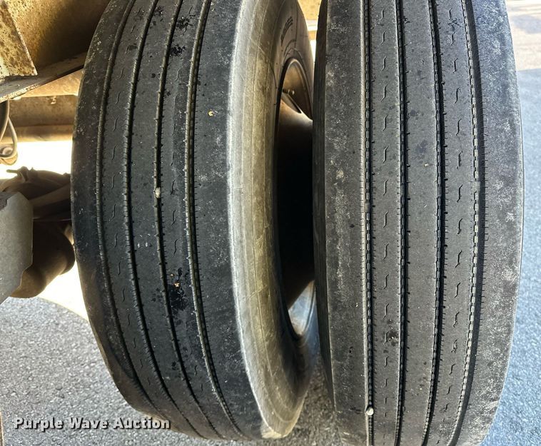 image for item EJ5167 1978 Freuhauf TAG-F2-ESF tank trailer