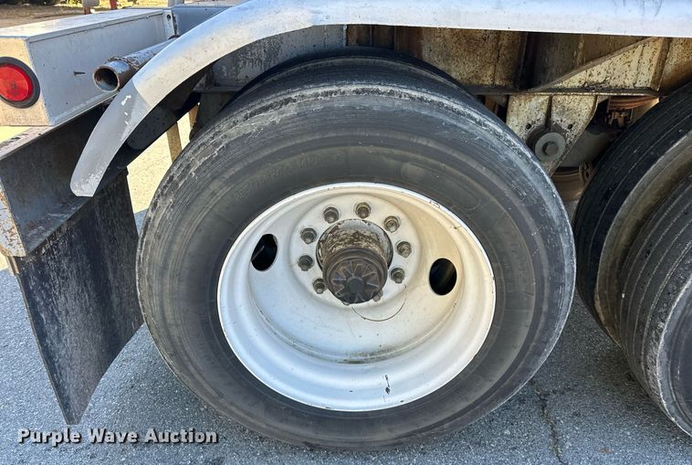 image for item EJ5167 1978 Freuhauf TAG-F2-ESF tank trailer