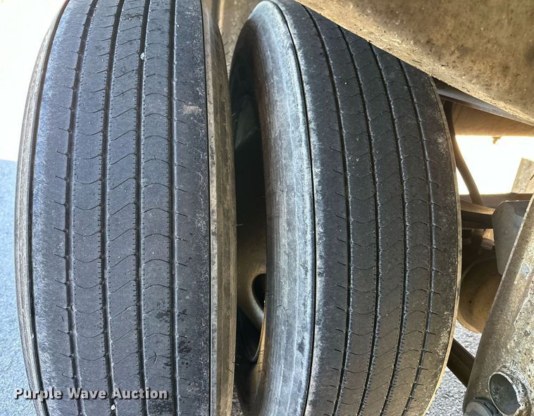 image for item EJ5167 1978 Freuhauf TAG-F2-ESF tank trailer