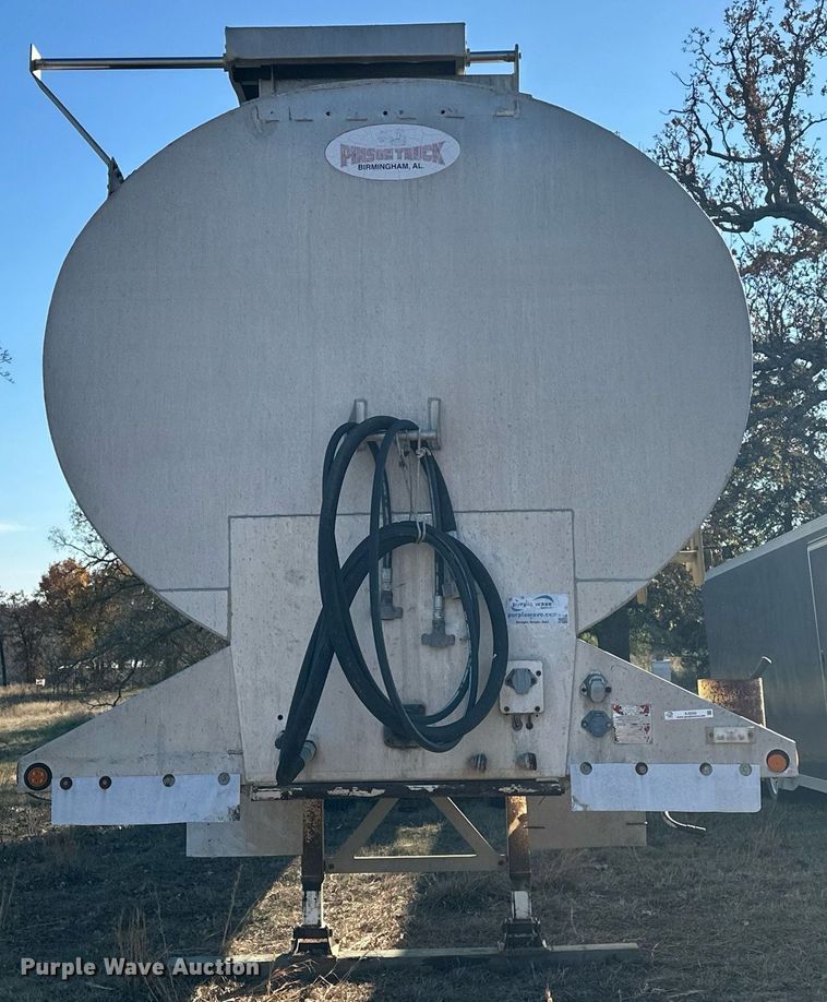 image for item EJ5232 2008 Pinson 0896D28N421CHJLA feed delivery trailer