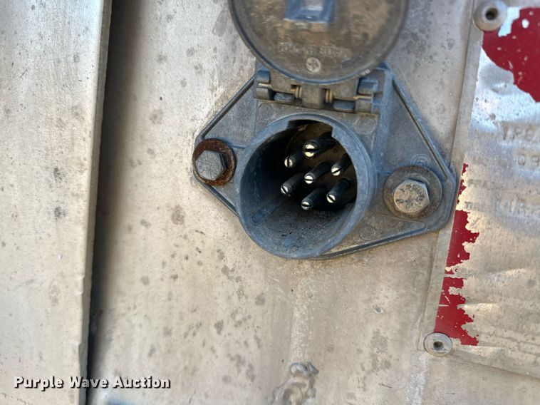 image for item EJ5232 2008 Pinson 0896D28N421CHJLA feed delivery trailer