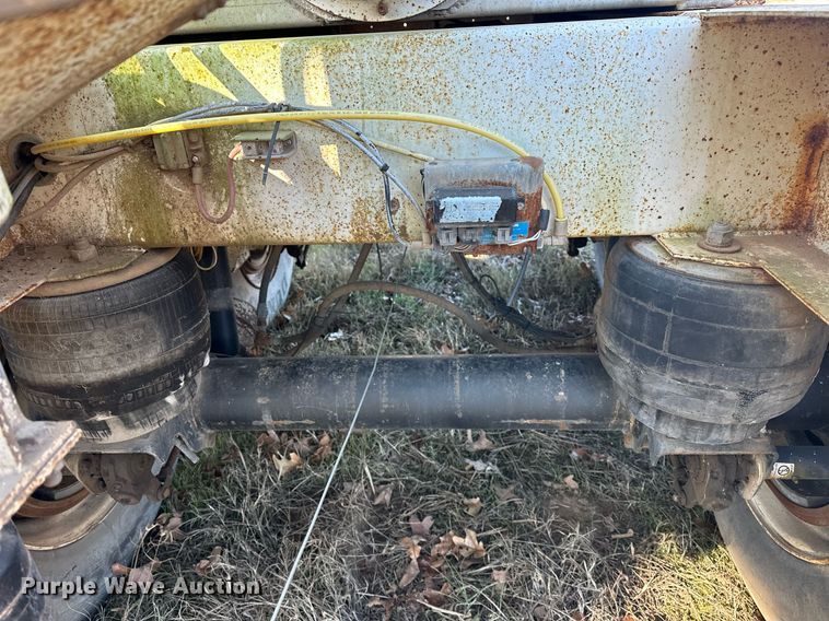 image for item EJ5232 2008 Pinson 0896D28N421CHJLA feed delivery trailer