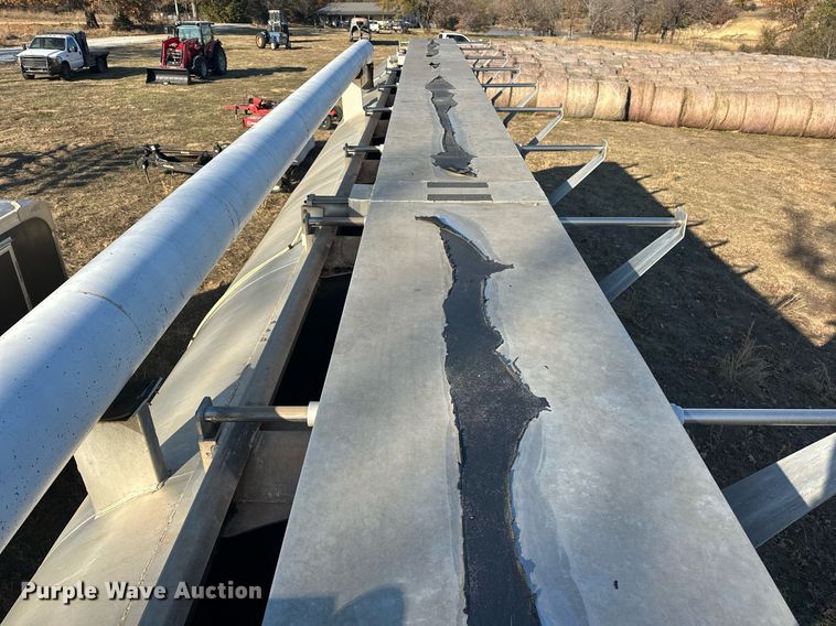 image for item EJ5232 2008 Pinson 0896D28N421CHJLA feed delivery trailer