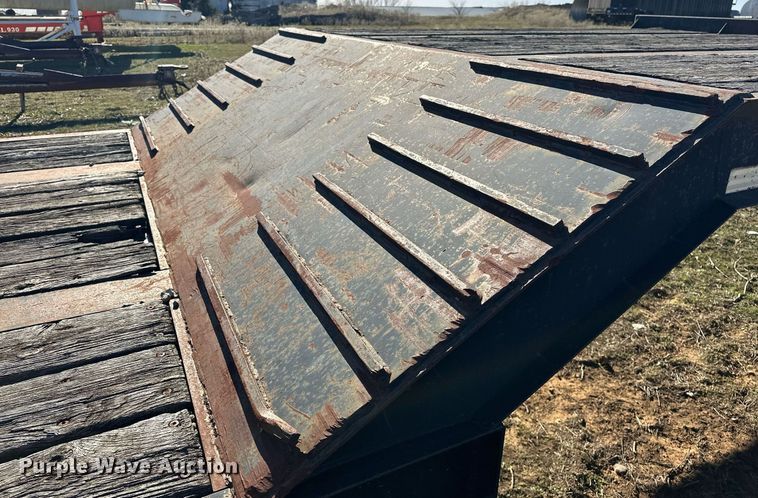 image for item EJ5254 2008 Viking VFD46R16F40T drop deck equipment trailer