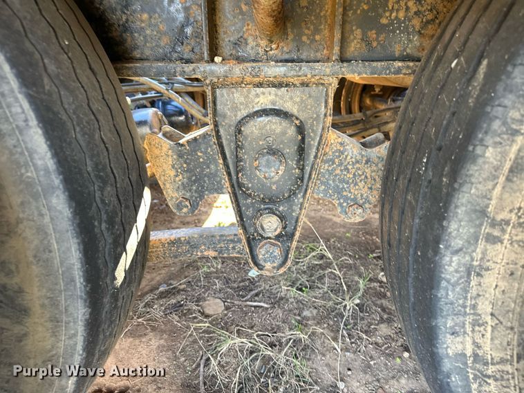 image for item EJ5254 2008 Viking VFD46R16F40T drop deck equipment trailer