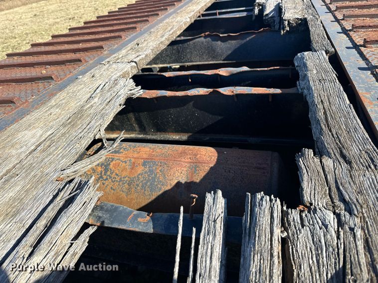 image for item EJ5254 2008 Viking VFD46R16F40T drop deck equipment trailer