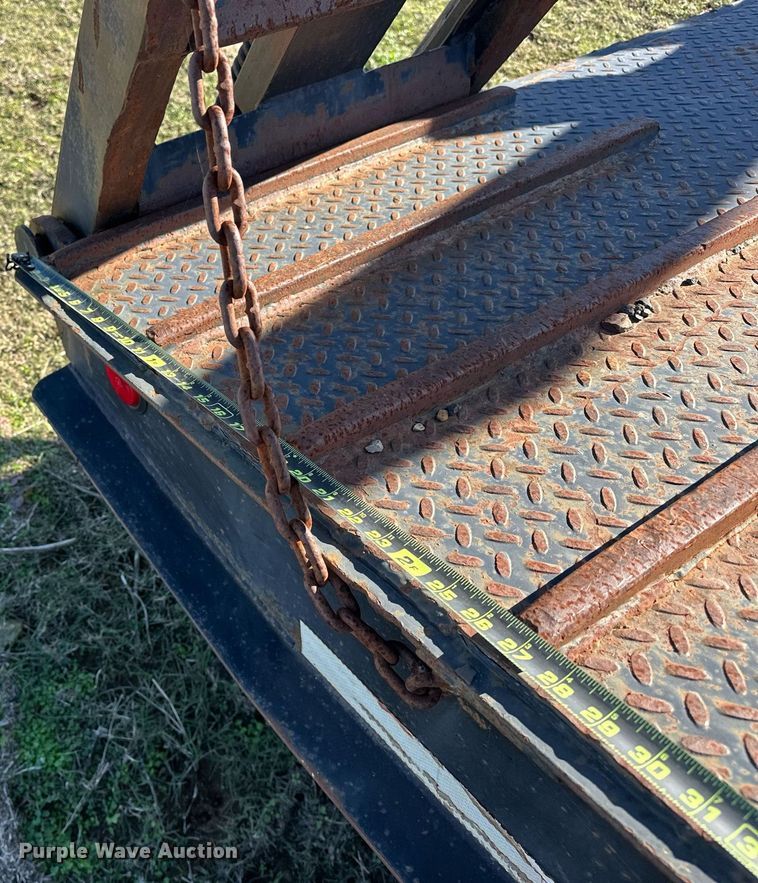 image for item EJ5254 2008 Viking VFD46R16F40T drop deck equipment trailer