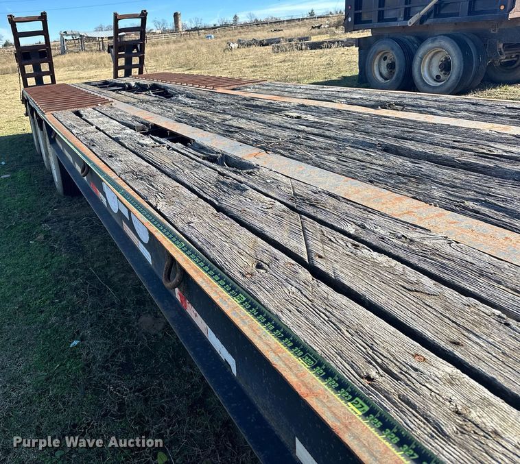 image for item EJ5254 2008 Viking VFD46R16F40T drop deck equipment trailer