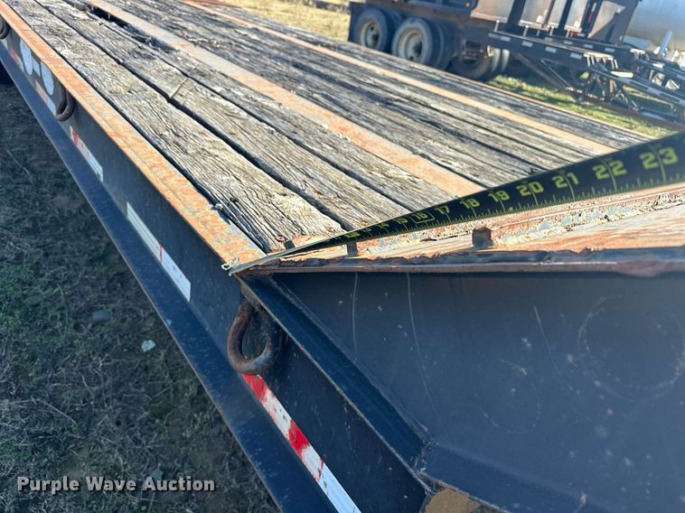 image for item EJ5254 2008 Viking VFD46R16F40T drop deck equipment trailer