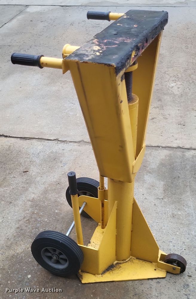 image for item EJ8139 Trailer stabilizer jack 