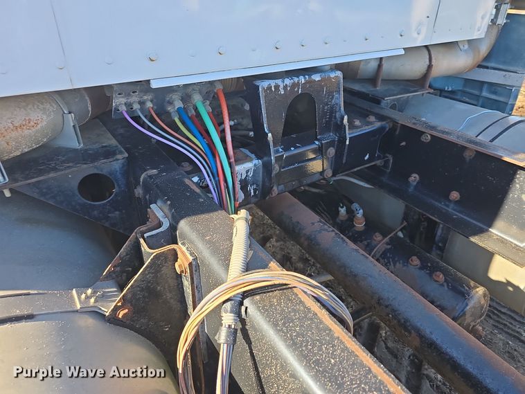 image for item EK2426 1990 Kenworth T600 semi truck