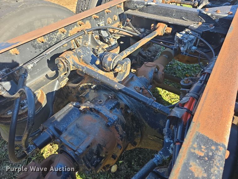 image for item EK2426 1990 Kenworth T600 semi truck