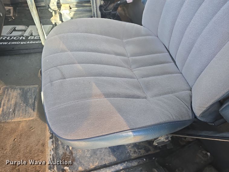 image for item EK2426 1990 Kenworth T600 semi truck