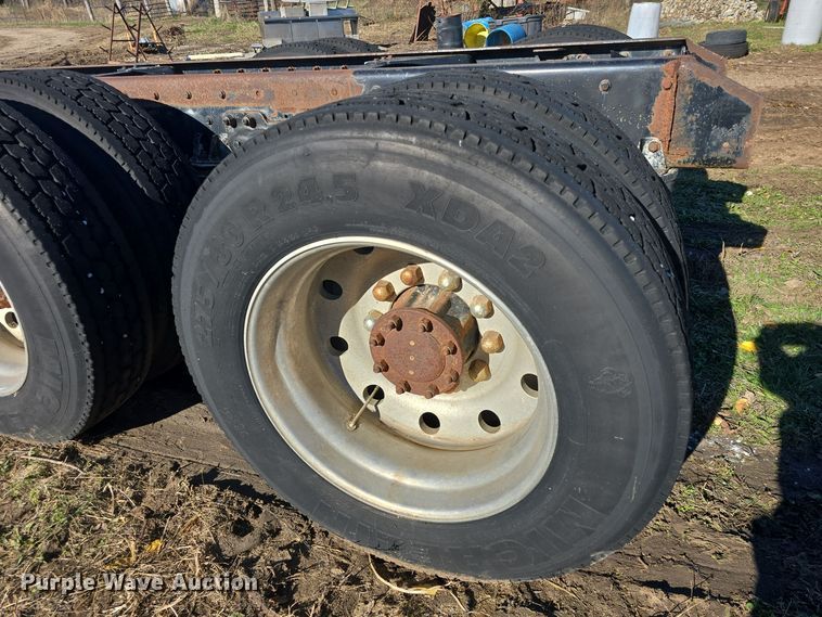 image for item EK2426 1990 Kenworth T600 semi truck