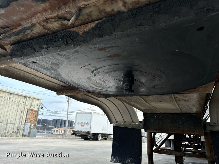 image for item EM0007 1985 Polar tank trailer