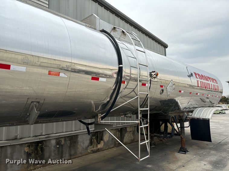 image for item EM0007 1985 Polar tank trailer