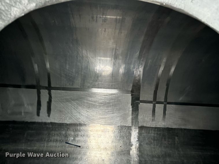 image for item EM0007 1985 Polar tank trailer