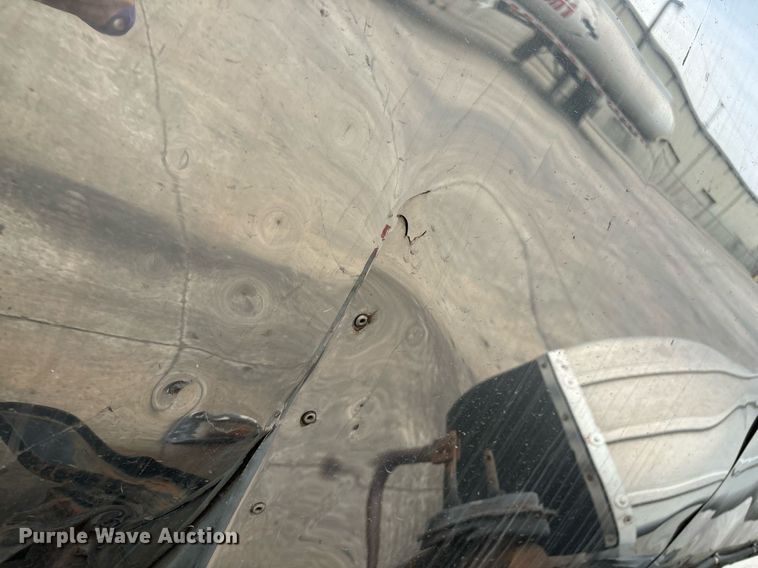 image for item EM0007 1985 Polar tank trailer