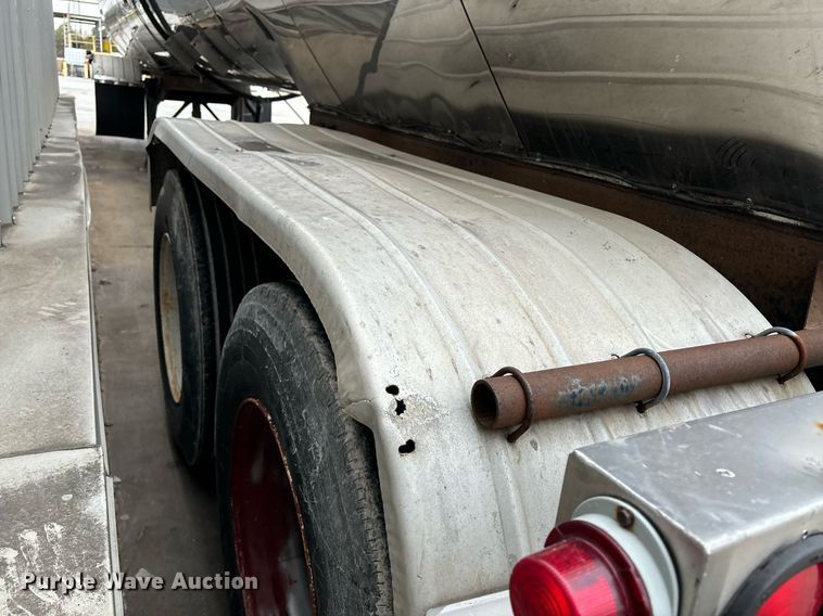 image for item EM0007 1985 Polar tank trailer