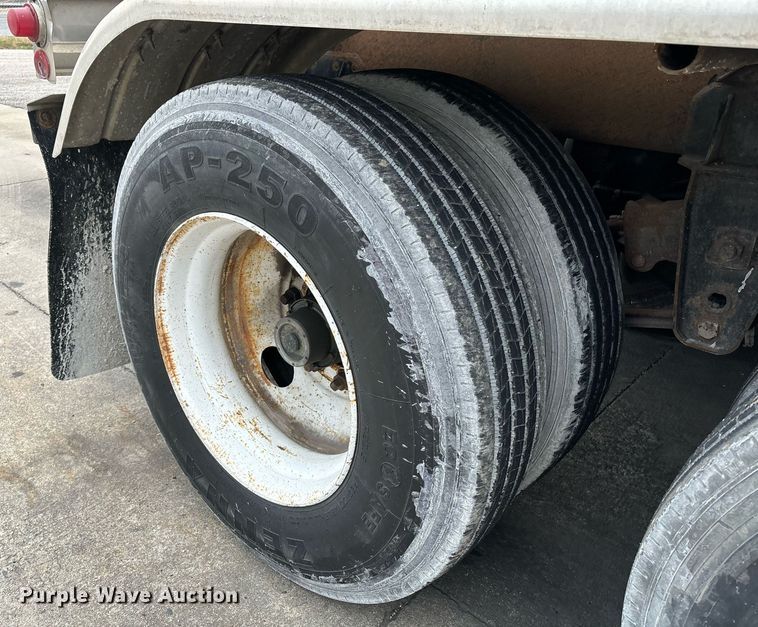 image for item EM0007 1985 Polar tank trailer