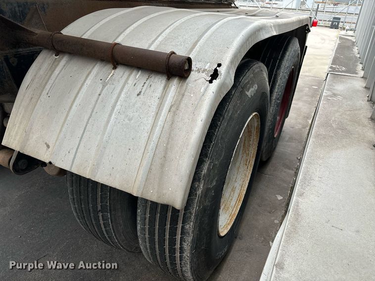 image for item EM0007 1985 Polar tank trailer