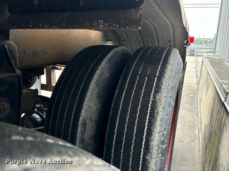 image for item EM0007 1985 Polar tank trailer