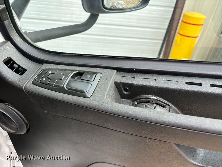 image for item EM0011 2020 Volvo VNR semi truck