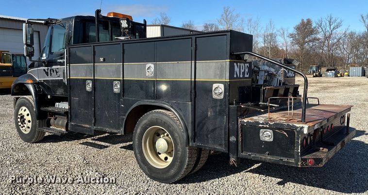 image for item EM0026 2011 International DuraStar 4000 utility / service truck