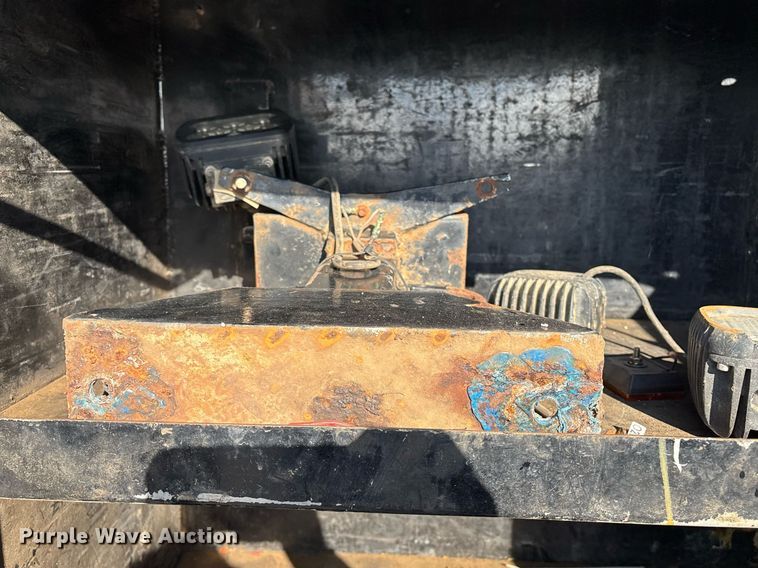 image for item EM0026 2011 International DuraStar 4000 utility / service truck