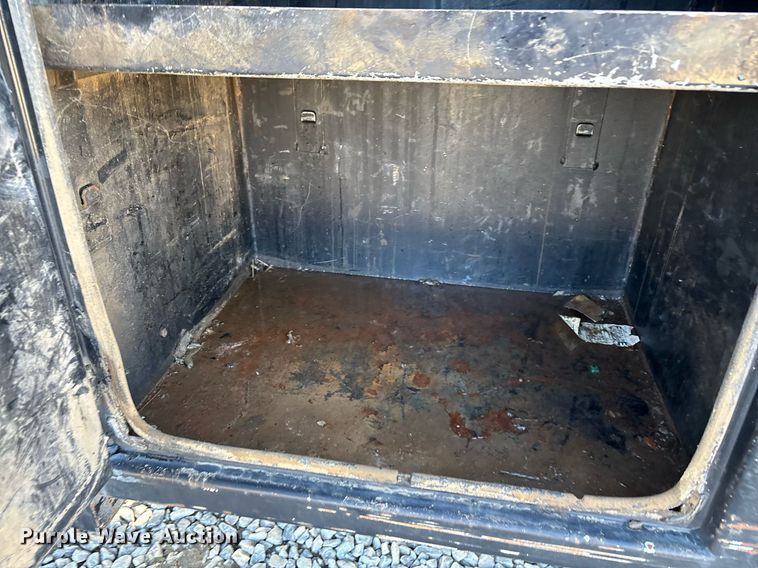 image for item EM0026 2011 International DuraStar 4000 utility / service truck