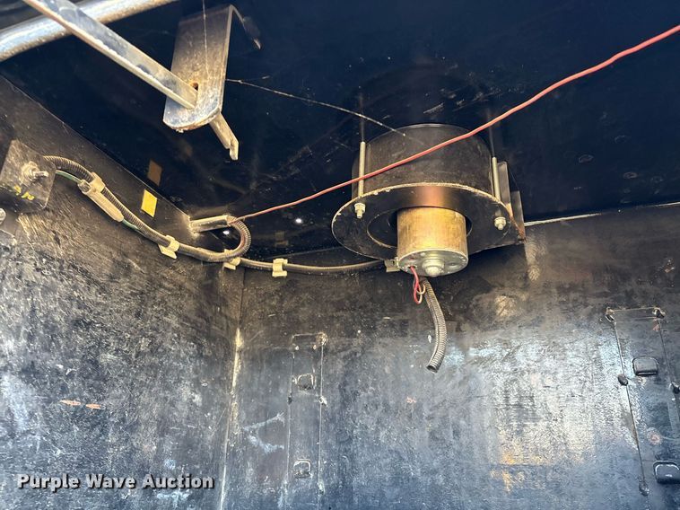 image for item EM0026 2011 International DuraStar 4000 utility / service truck