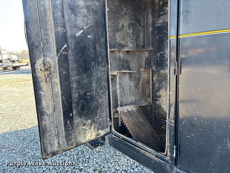 image for item EM0026 2011 International DuraStar 4000 utility / service truck