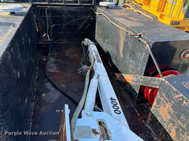 image for item EM0026 2011 International DuraStar 4000 utility / service truck