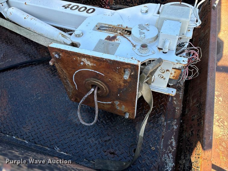 image for item EM0026 2011 International DuraStar 4000 utility / service truck