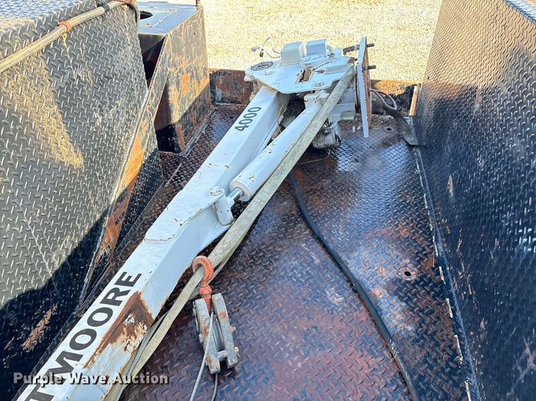 image for item EM0026 2011 International DuraStar 4000 utility / service truck