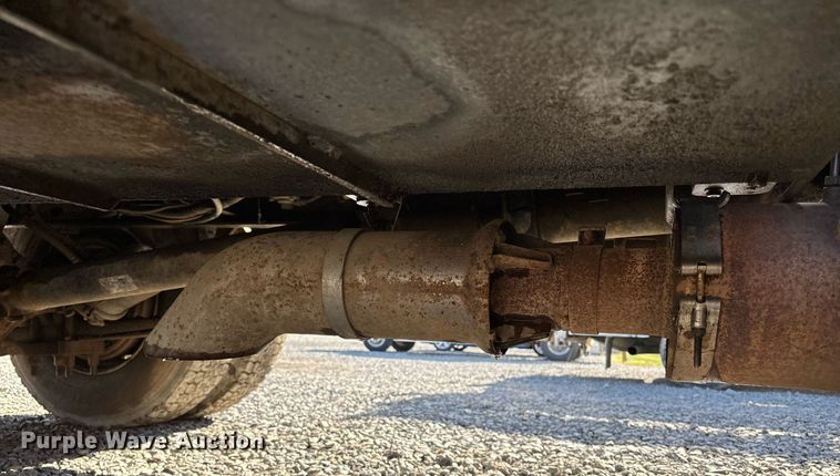 image for item EM0026 2011 International DuraStar 4000 utility / service truck