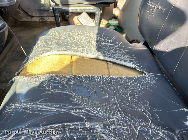 image for item EM0026 2011 International DuraStar 4000 utility / service truck