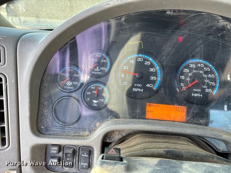 image for item EM0026 2011 International DuraStar 4000 utility / service truck