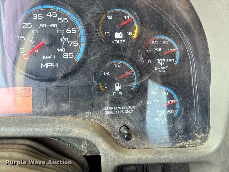 image for item EM0026 2011 International DuraStar 4000 utility / service truck