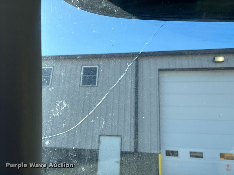 image for item EM0026 2011 International DuraStar 4000 utility / service truck