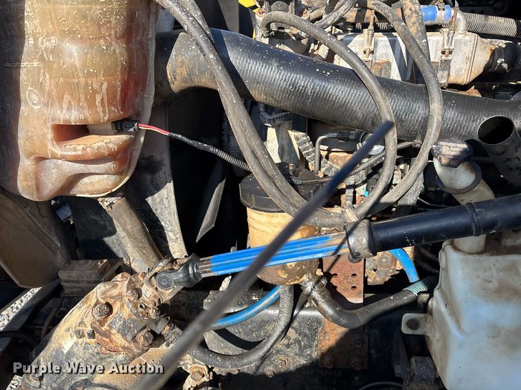 image for item EM0026 2011 International DuraStar 4000 utility / service truck