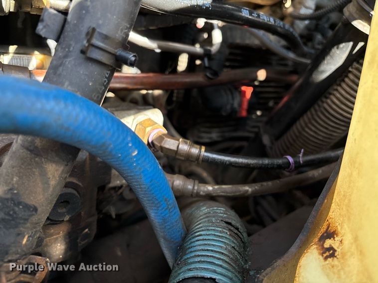 image for item EM0026 2011 International DuraStar 4000 utility / service truck