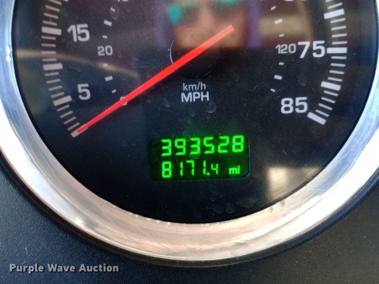 image for item EN8565 2012 Kenworth T800 semi truck