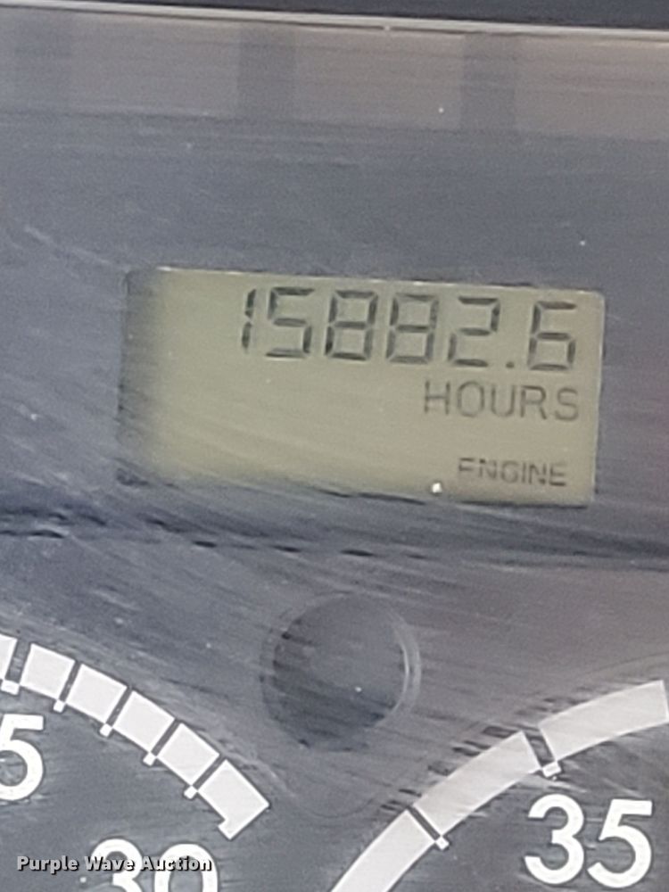 image for item EN8566 2012 Freightliner  Cascadia  semi truck