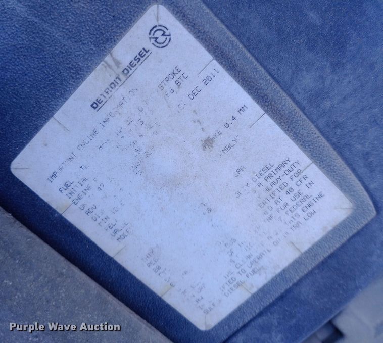 image for item EN8566 2012 Freightliner  Cascadia  semi truck