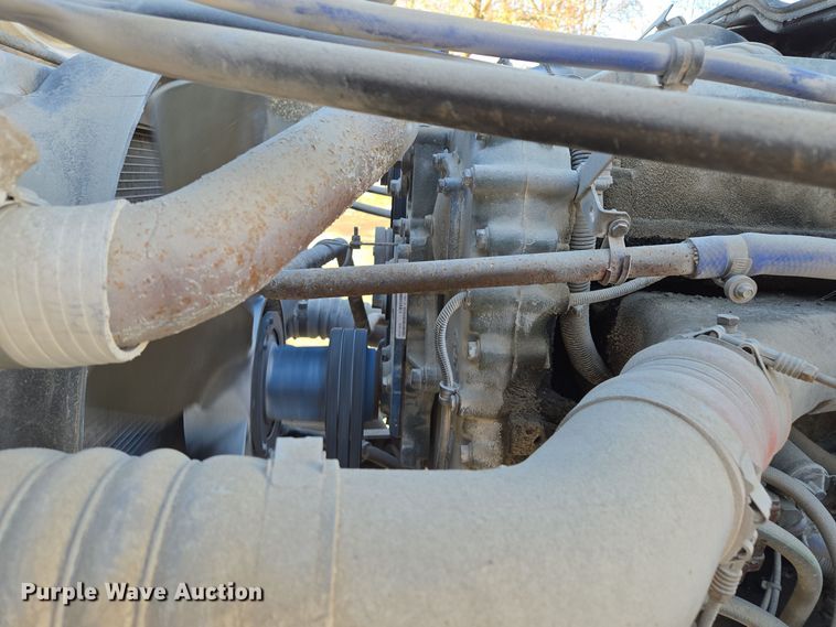 image for item EQ3726 2001 Freightliner  CST120 semi truck